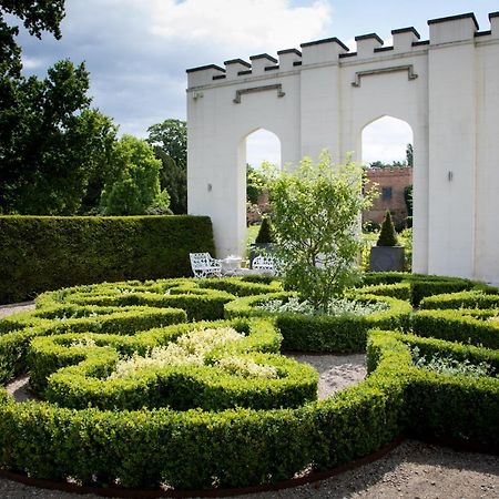 The North Wing - Combermere Abbey Whitchurch  Exteriör bild